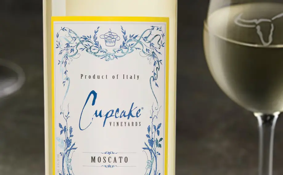 Moscato white wine